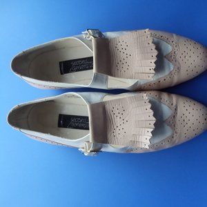 Pink and White Mary Janes w/kiltie flap sz8.5 buckle closure 3/4" heel